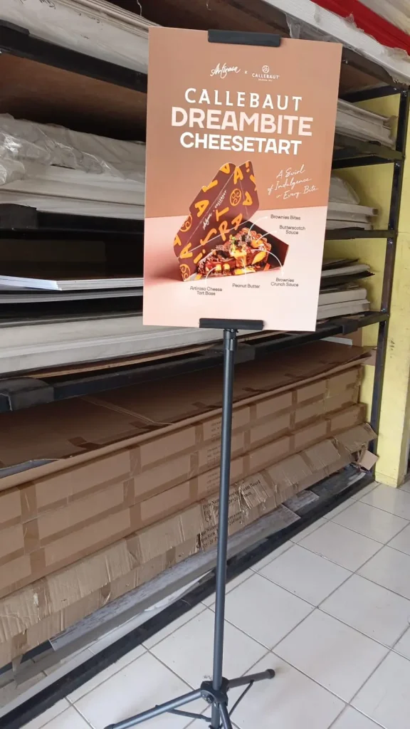 Poster untuk produk baru