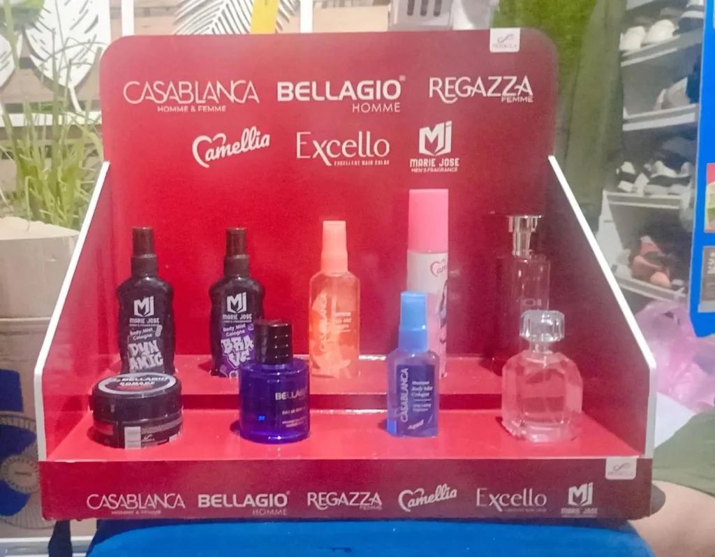 Rak Display Produk Parfum
